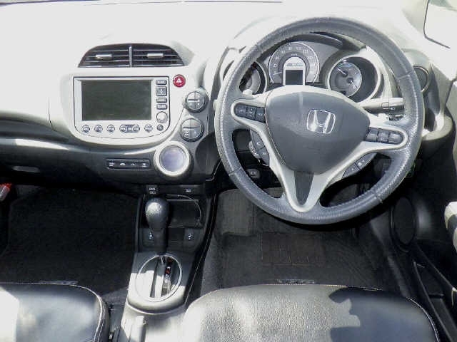 2011 HONDA FIT